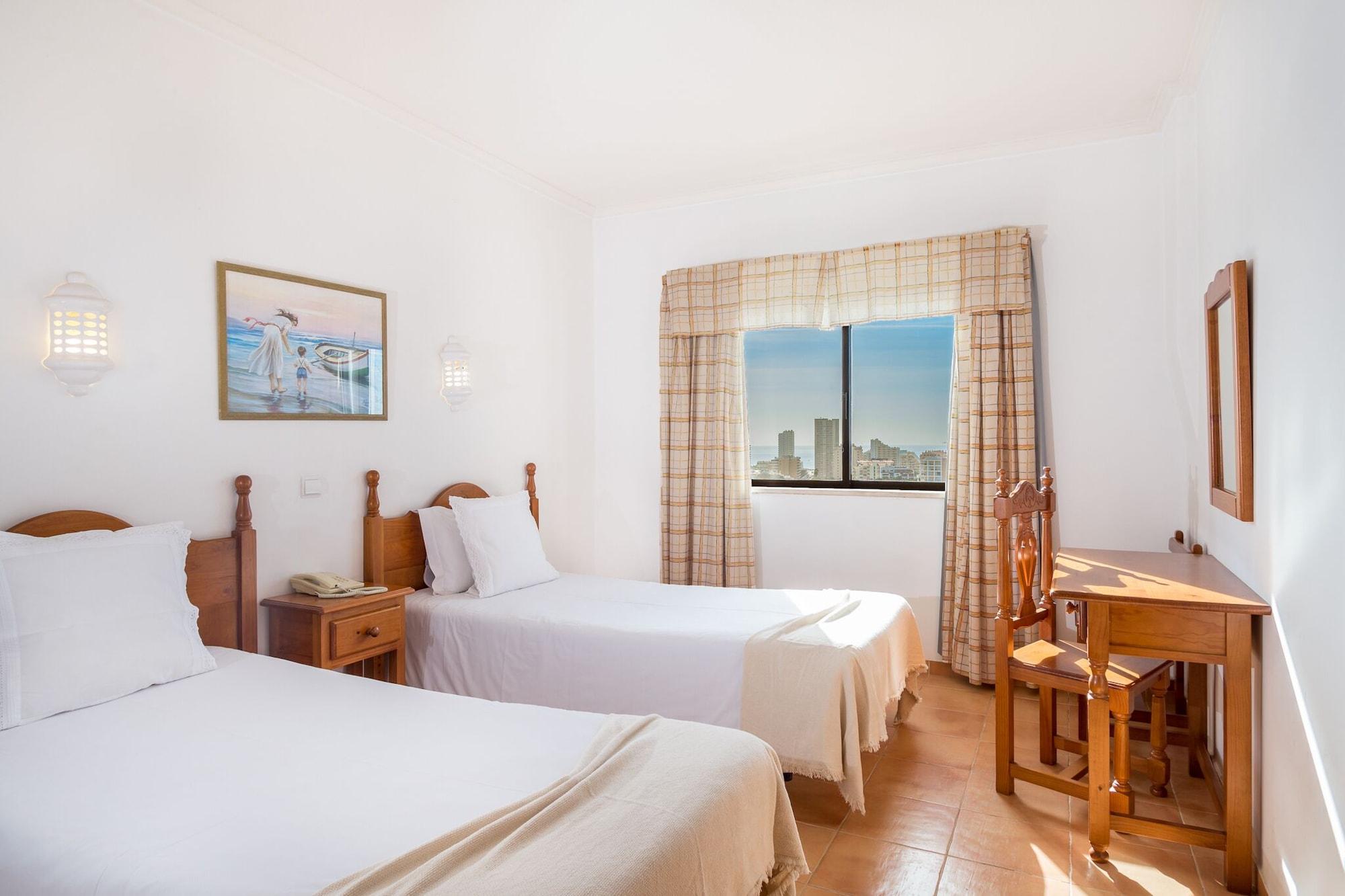 Mirachoro Portimao Aparthotel ภายนอก รูปภาพ